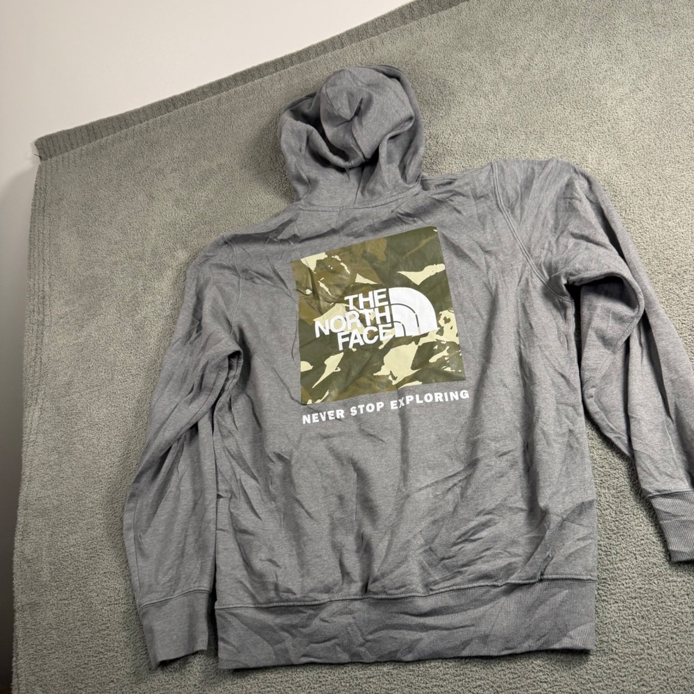The North Face Mens Grey Camo Box Logo Pullover Hoodie Size Medium NF0A4M4B